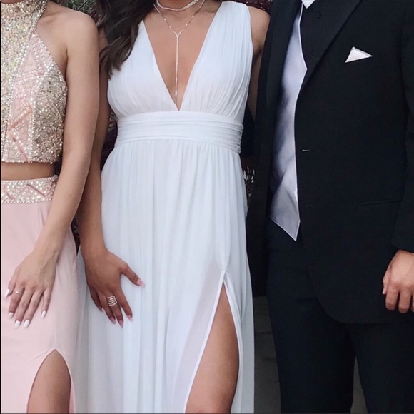 Prom dress - Picture 1 of 2